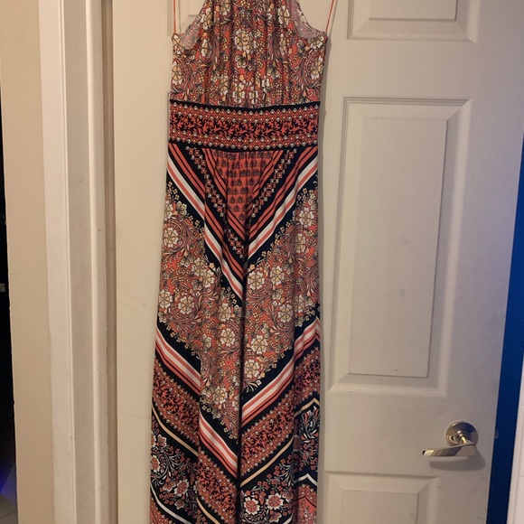 Beautiful floral dress - Picture 5 of 5